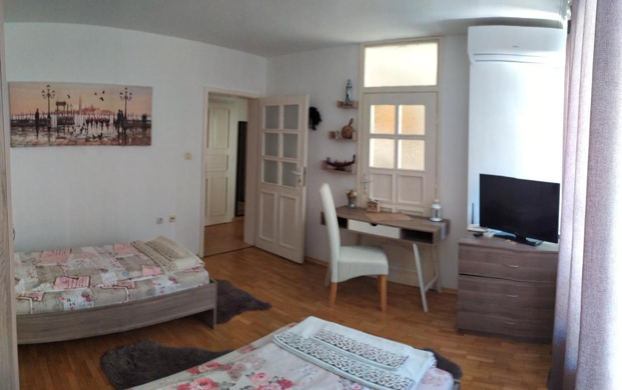 Apartament Bogoslovovi Varna Exterior photo