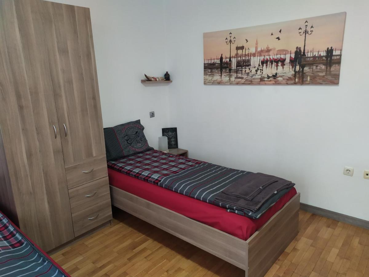 Apartament Bogoslovovi Varna Exterior photo